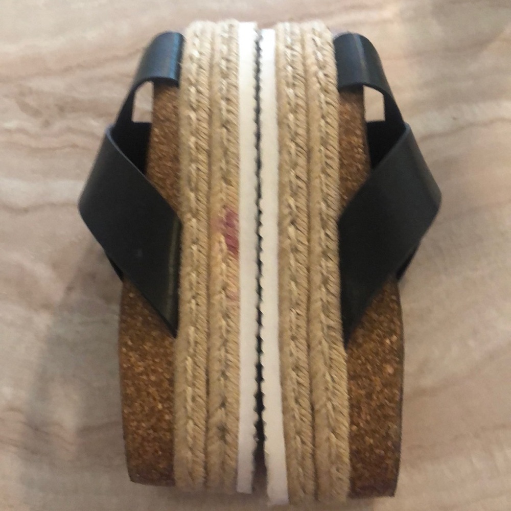 Espadrilles - Picture 3 of 3